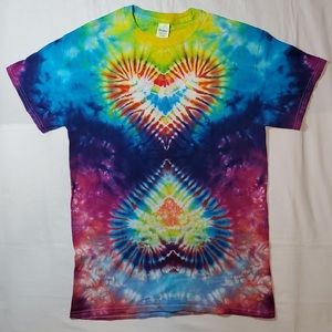New medium unisex tie dye shirt
